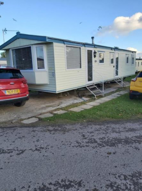 Row J26 - 3 Bedroom 6 berth caravan